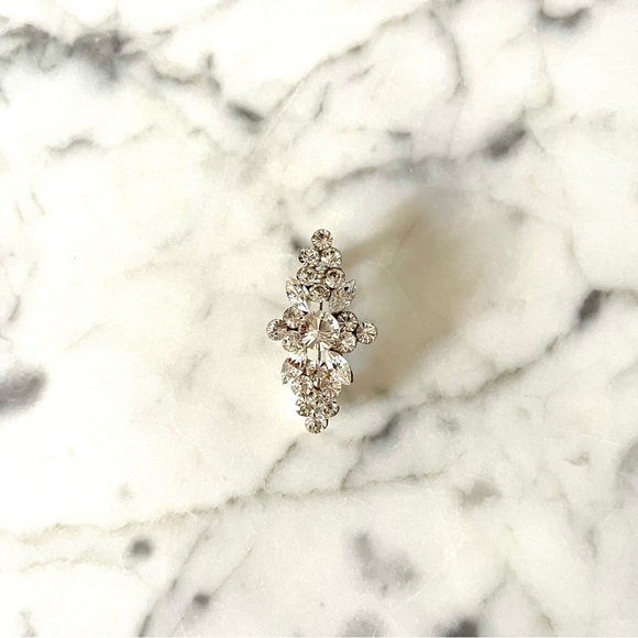 Stunning Pin - Picture 2 of 3